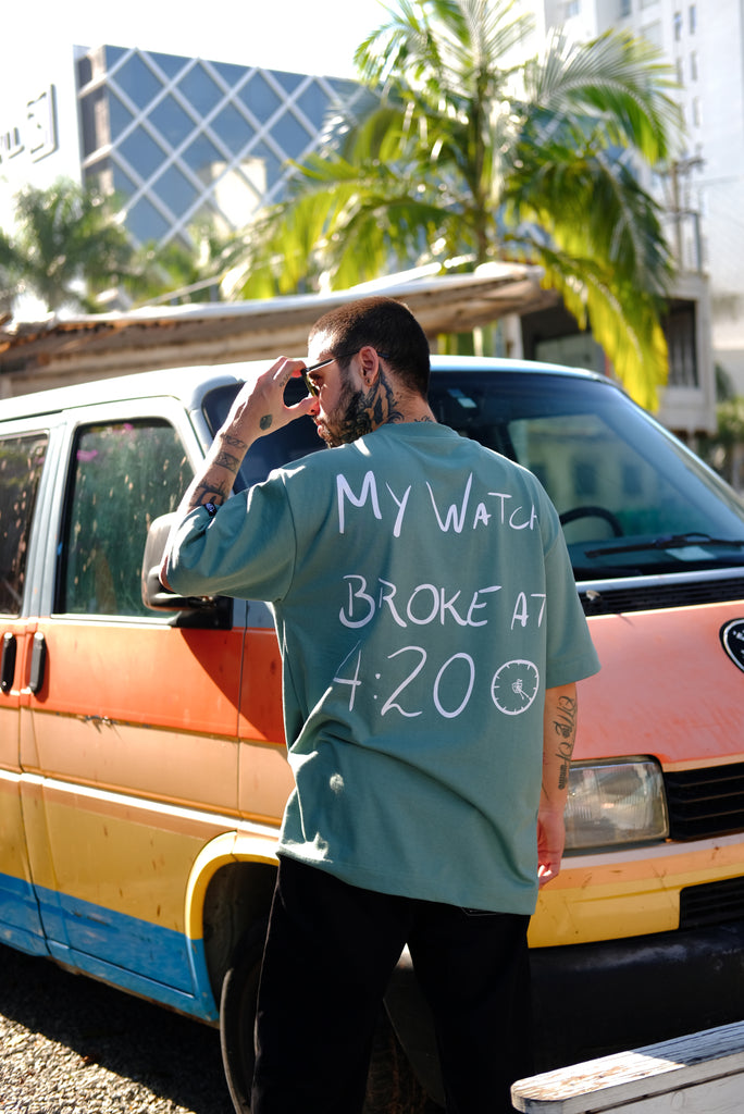 Camiseta Oversized 4:20