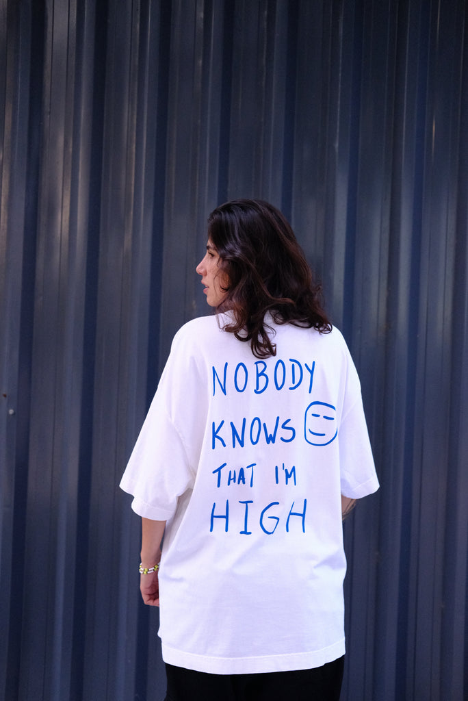 Camiseta Oversized Nobody Knows